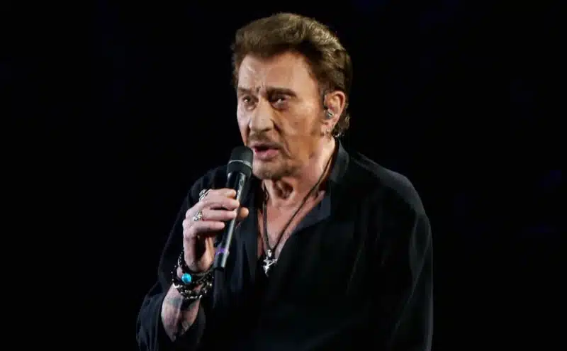 L’exhumation de Johnny Hallyday suspendue par sa fille Laura Smet
