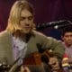 Le fameux gilet porté par Kurt Cobain au « MTV Unplugged » vendu 334 000 dollars