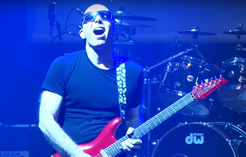 Joe Satriani à l'Olympia et en tournée dès 2020 - Stars et people - ZIKEO