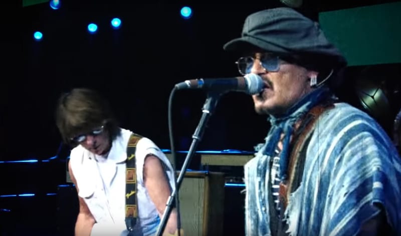 Johnny Depp et Jeff Beck sortent la vidéo du titre « Isolation »