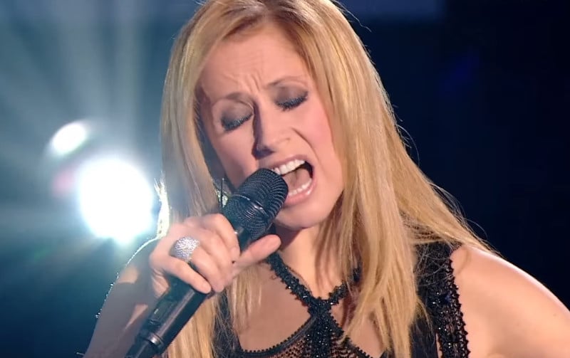 Confinée au Canada, Lara Fabian ne sera pas aux côtés des coachs de The Voice