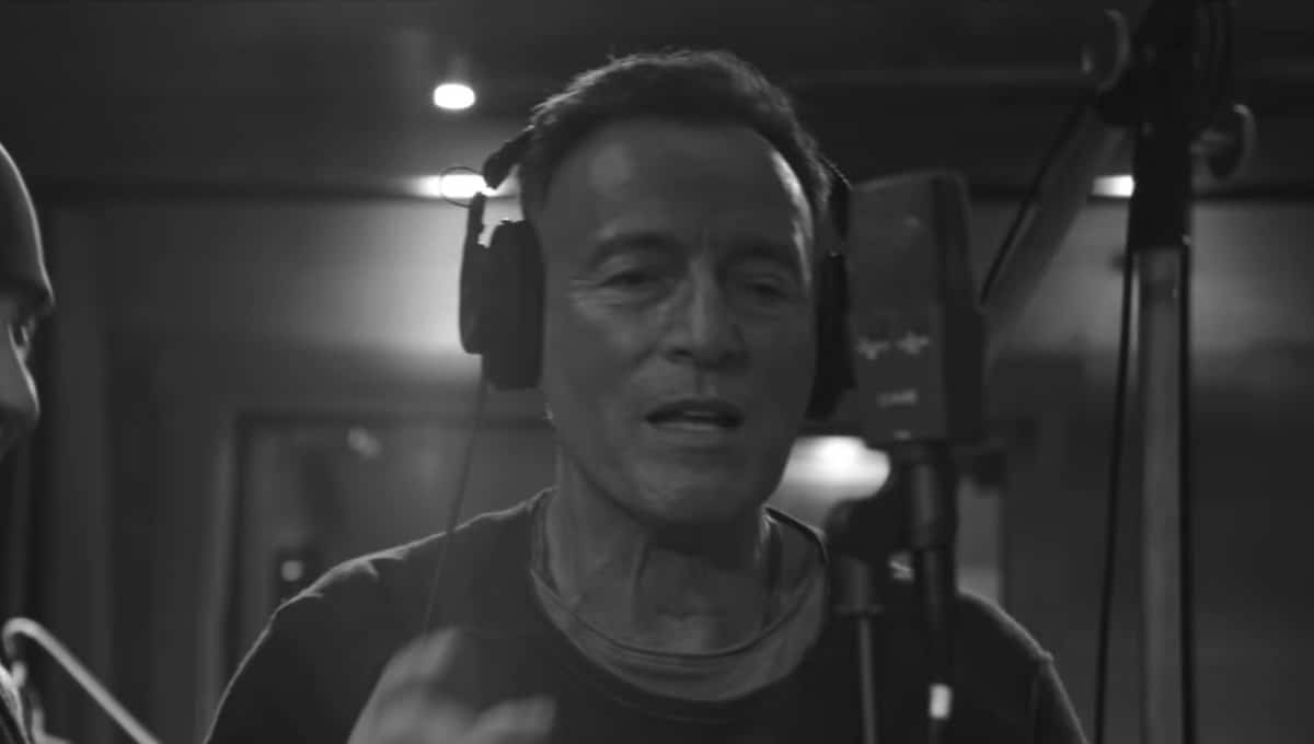 Bruce Springsteen dévoile son nouveau single « Ghosts »