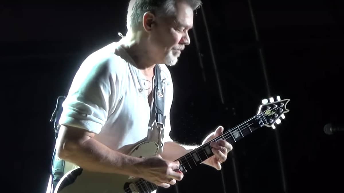 Eddie Van Halen est mort à l'âge de 65 ans