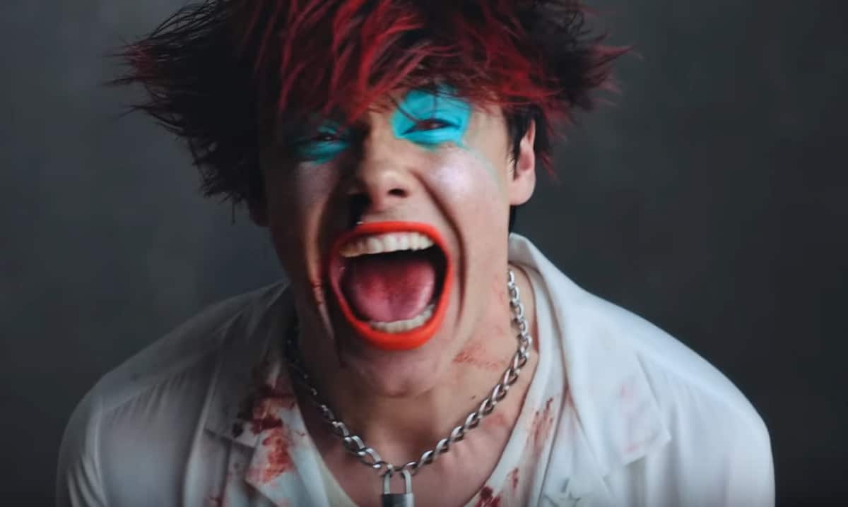 Yungblud balance le clip du titre inédit « Mars » Stars et people ZIKEO