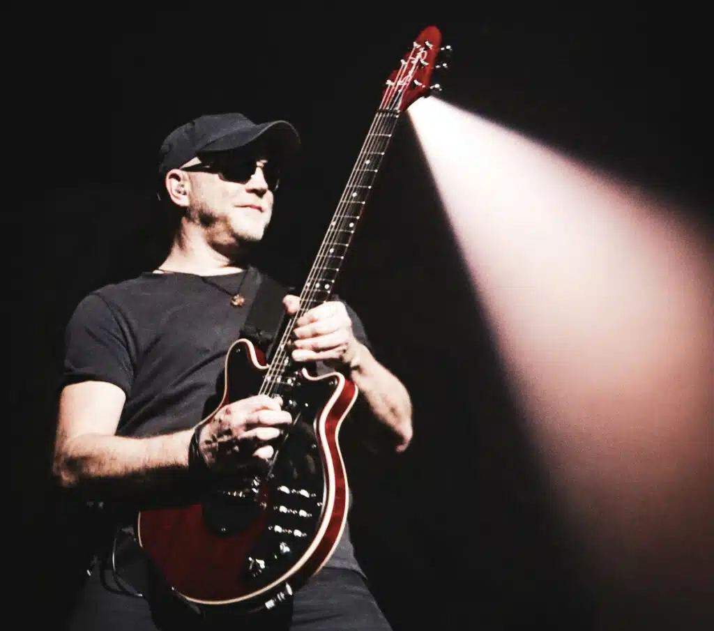 Queen Extravaganza, l'âme de Freddie Mercury de passage à Lille 48 Queen Extravaganza, l'âme de Freddie Mercury de passage à Lille 5