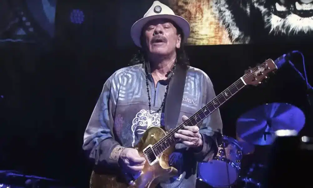 Carlos Santana à Guitare en Scène