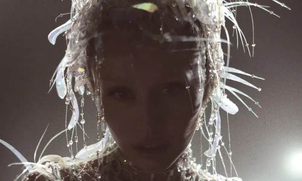 MILEY CYRUS Something Beautiful