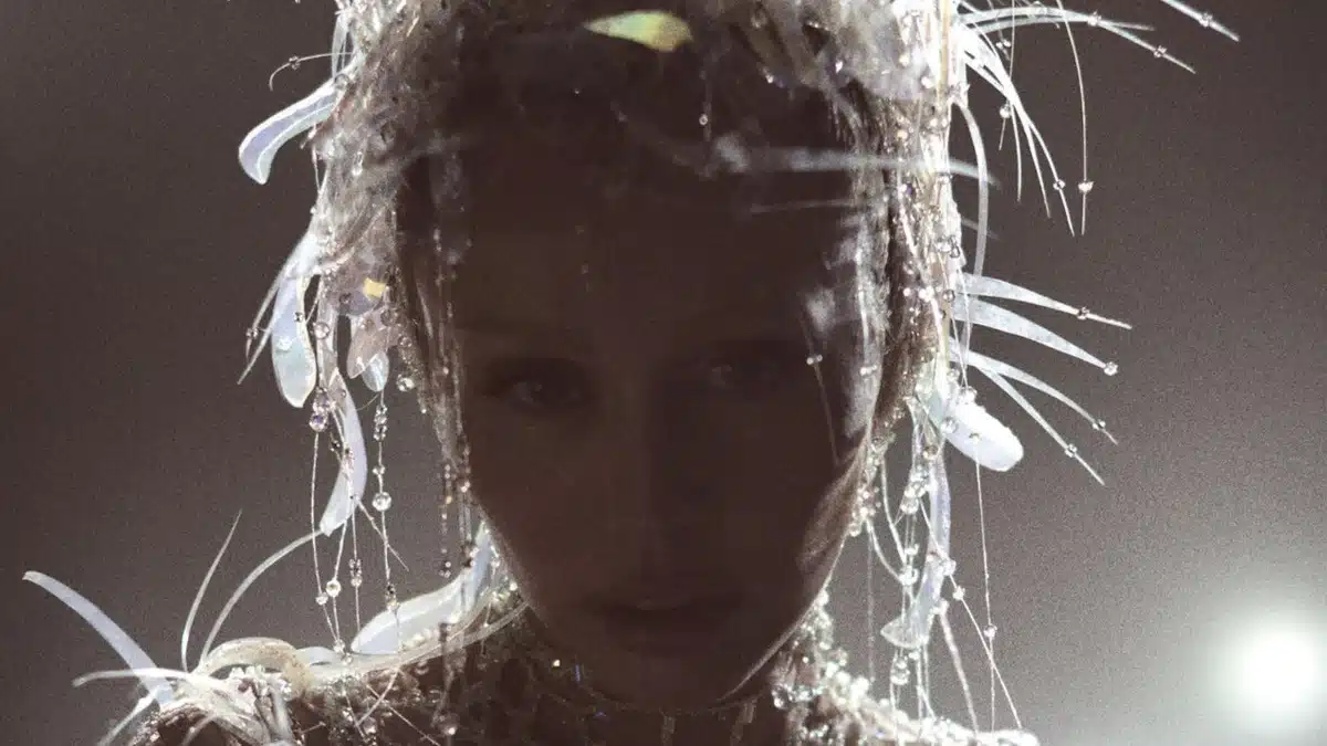 MILEY CYRUS Something Beautiful