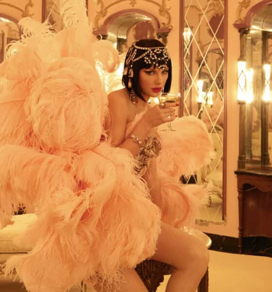 TAYLOR SWIFT The Life of a Showgirl