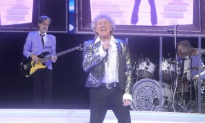 Rod Stewart utilise de l’oxygène sur scène